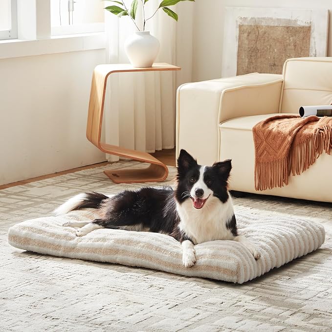 FURTIME Washable Dog Bed Medium Size Dogs, Deluxe Dog Crate Beds | Comfy Fluffy Kennel Pad Anti-Slip Pet Sleeping Mat, Machine Washable Dogs Pillow, 29"x21"x3", White