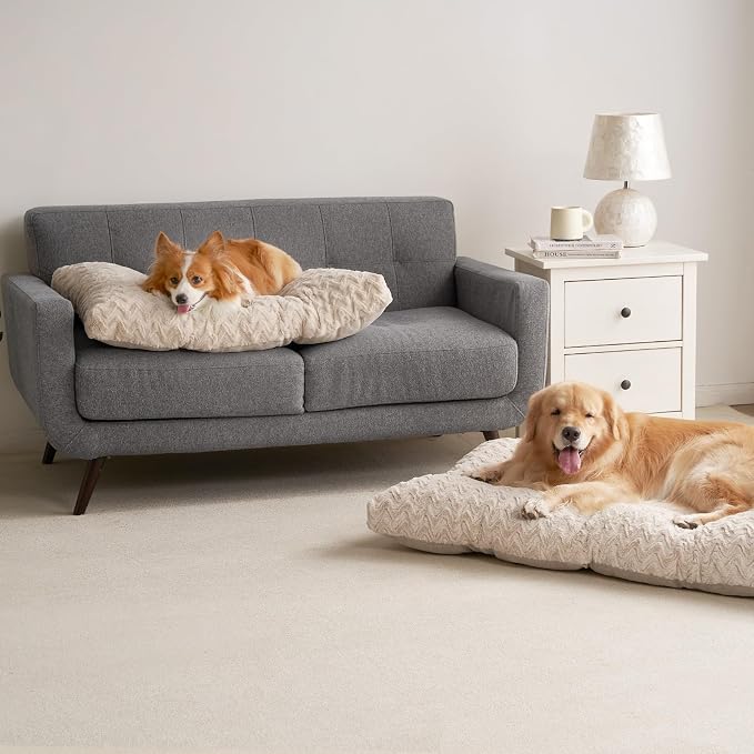 EHEYCIGA Washable Large Dog Bed for Crate 35x23 Inch, Kennel Pad for Dogs Up to 45 lbs, Plush and Comfy Pet Sleeping Mat, Beige