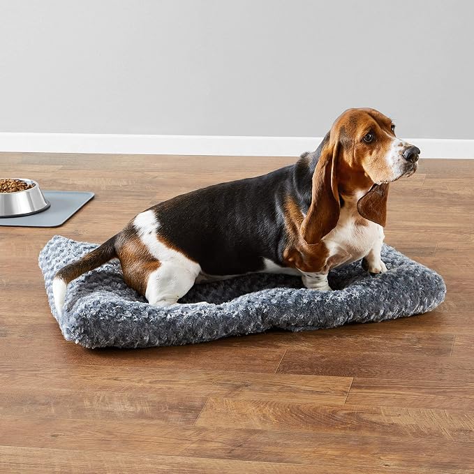 Amazon Basics Washable Cat and Dog Bed, Crate Pad for Indoor Use, 35 x 23 x 3 inches, Gray