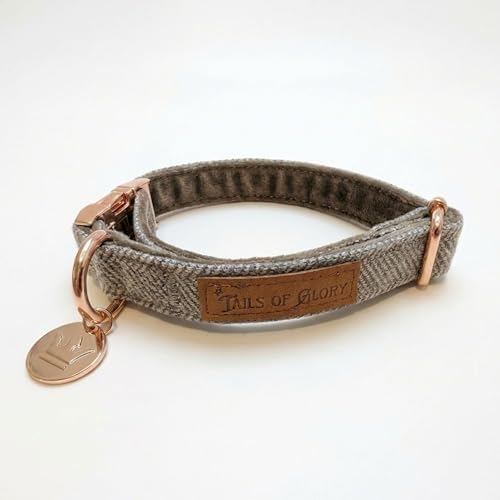 – Luxury 3-Piece Dog Walking Set – Adjustable Collar, 150 cm Leash, Poo Bag Holder – English Tweed & Soft Velvet – Elegant, Comfortable & Practical – 3 Colors