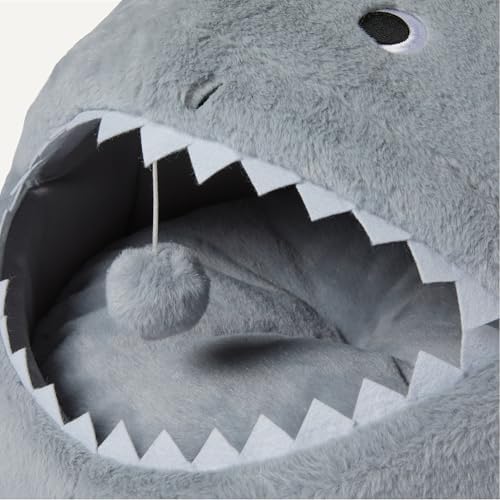 Amazon Basics Shark Shape Cat House for Indoor Cats, Enclosed Design Helps Reduce Anxiety in Nervous Pets, with Washable Cushioned Pillow, 17" x 16" x 14", Grey