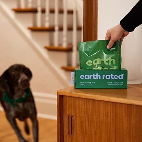 Earth Rated Dog Poop Bags, Thick Grab and Go Single Roll, Ideal for Backyard Pickups, Lavender Scented, 900 Count (3 x 300 count)