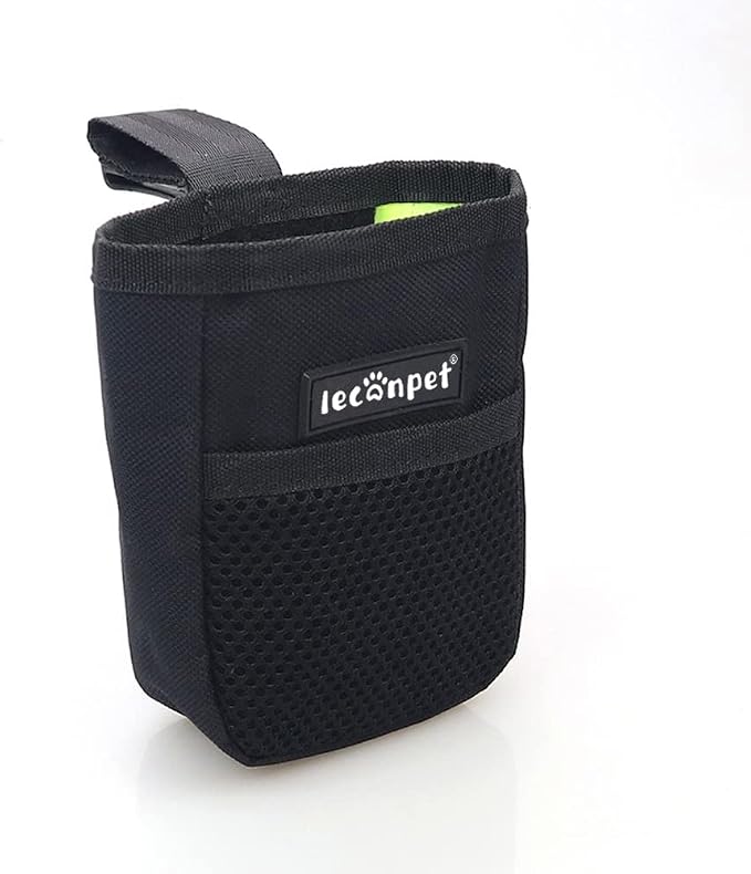 leconpet Dog Treat Pouch Portable Treat Pouch for Dog Training Easily Carries Perfect Food Snack Storage Holder for Puppy Training and Walking (Black)