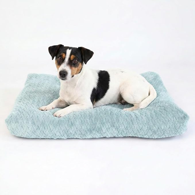 24 Inch Dog Crate Bed for Small Dogs, Washable Dog Crate Pad for Dog Cages, Soft Jacquard Flannel Kennel Mat with Anti-Slip Bottom, Fluffy Crate Mat for Puppies and Small Dogs,Sage Green