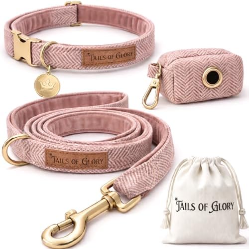 – Luxury 3-Piece Dog Walking Set – Adjustable Collar, 150 cm Leash, Poo Bag Holder – English Tweed & Soft Velvet – Elegant, Comfortable & Practical – 3 Colors
