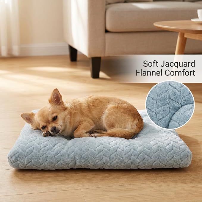 Small Dog Bed for Crate,22 Inch Washable Dog Crate Pad for Dog Cages,Soft Jacquard Flannel Puppy Kennel Bed with Anti-Slip Bottom,Fluffy Dog Mat for Small Dogs,Washed Blue