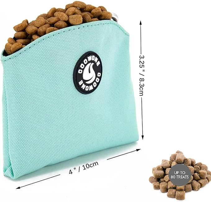 Dog Treat Pouch Magnetic Closure Small Dog Training Treat Pouch Pocket Sized Small Dog Treat Pouch with Clip (mint green)
