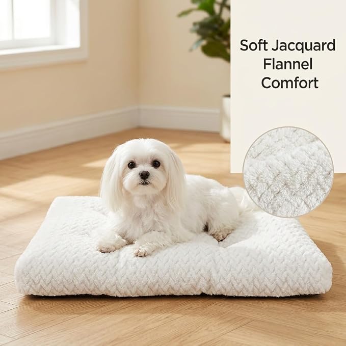 18 Inch Dog Crate Bed for Small Dogs and Puppies,Washable Puppy Crate Pad for Dog Cages,Soft Jacquard Flannel Kennel Mat with Anti-Slip Bottom,Fluffy Dog Bed for Toy Breeds,White