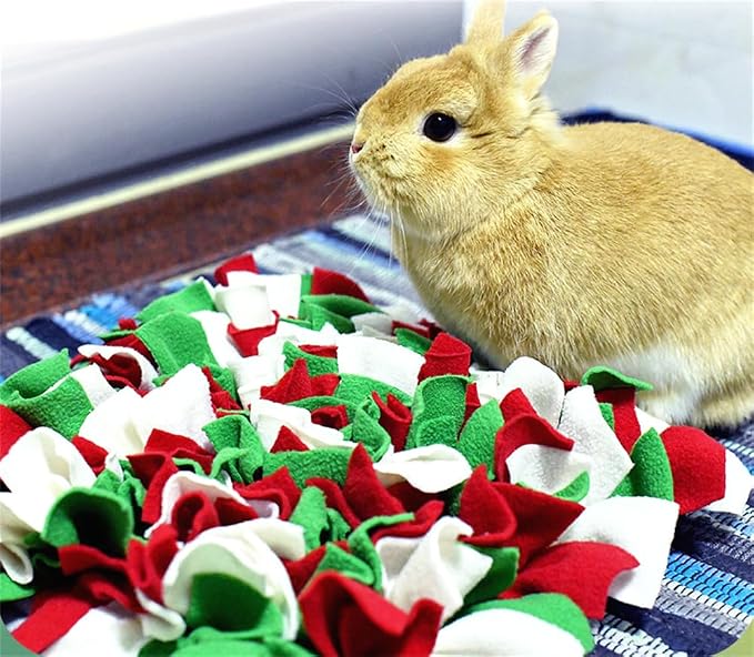 Pet Fleece Snuffle Mat Square Shape Foraging Mats Interactive Feeding Toy Anti Slip Slow Feeder Treat Dispenser for Dog Rabbit Guinea Pig (Green/White/Red)