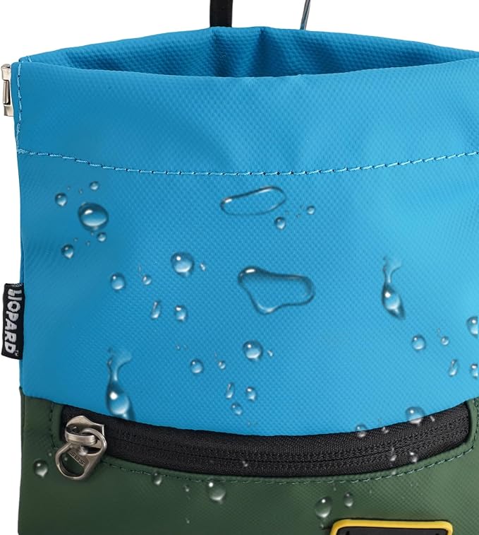 LIOPARD Portable Dog Treat Pouch, Hands-Free Pet Training Snack Bag with Carabiner, Auto-Closing Nylon Fabric Dog Walking Bag for Outdoor Use & Puppy Travel (Blue)