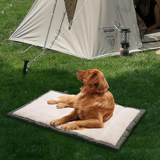 Outdoor Dog Bed, Portable Dog Travel Mat, Rollup Pet Camping Gear, Crate Pad with Carry Handles for Large Dogs, Super Soft, Machine Washable, 42 * 28” Grey