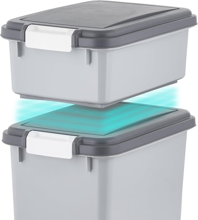 IRIS USA Dog Food Storage Container, Up to 30+11 lbs, Gray/Dark Gray | Made in the USA, Includes 2-Cup Scoop & Wheels, Airtight Seal, BPA-Free, Bird Seed, Cat food, Cat Litter, Treats, Toys