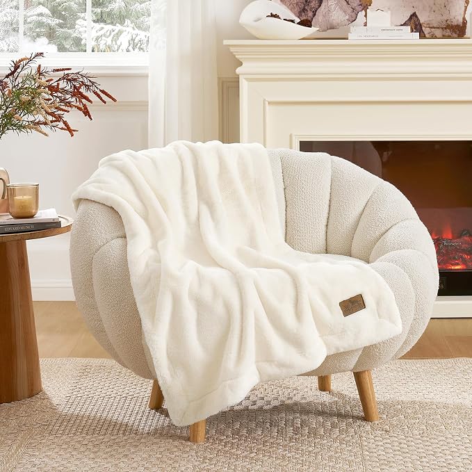 COZY KISS Waterproof Pet Blanket, Ultra Soft Luxury Faux Fur Throw Blanket for Couch, Cozy Warm Plush Blanket for Sofa Bedroom Living Room, Liquid Pee Proof for Large Dog or Cat, 30x40 inch, Cream