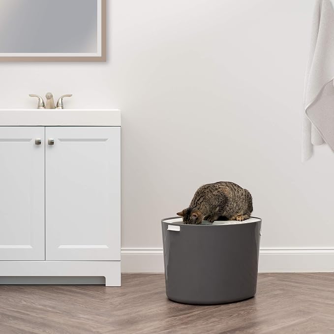 IRIS USA Large Cat Litter Box with Lid, Top Entry Design, Covered Enclosure, Dog Proof, Litter Scatter Control, Odor Reducing, Includes Scoop for Indoor Cats & Kittens, Gray/White, Made in the USA