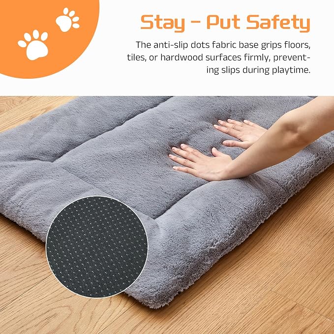 Washable Dog Crate Bed Mat for Medium/Large Dogs – All-Season Comfort with Ultra-Soft Flannel & Heavy-Duty Support (Gray, 36''L*23''W)