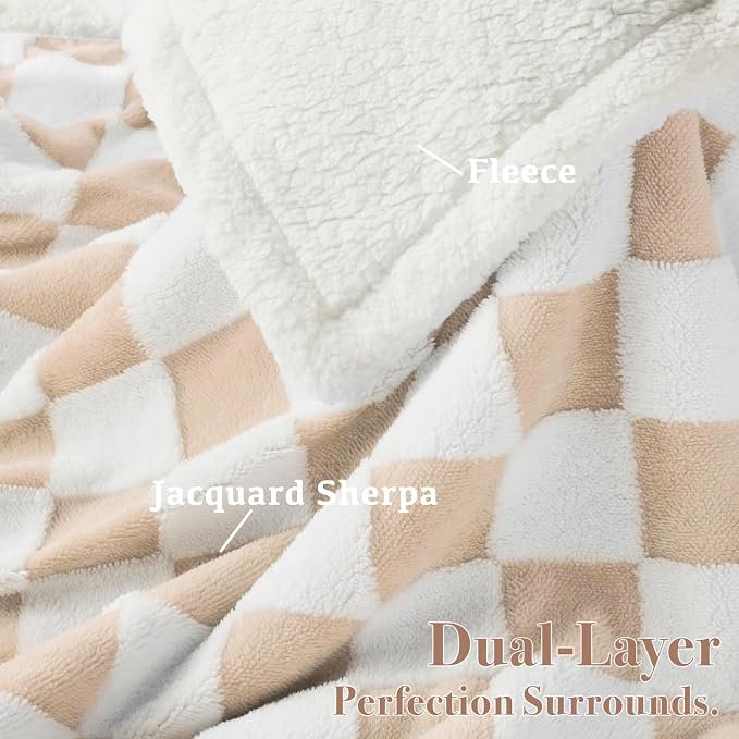 Ohocut Checkered Dog Blanket, Beige Khaki Jacquard Sherpa Blankets for Small Dog and Cats, Cute Aesthetic Style Fluffy Fleece Pets Blanket for Couch Protection Washable, 30"x40"
