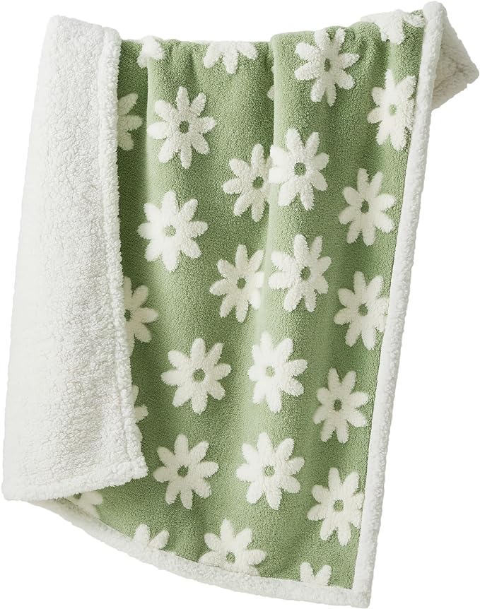 LE SURE Waterproof Dog Blanket for Large Dogs - Washable Double Sided Dog Blankets with Warm Jacquard Shag and Soft Sherpa Fleece, Pet Cat Blanket for King Bed Protection, 3D Textured Flower, Green