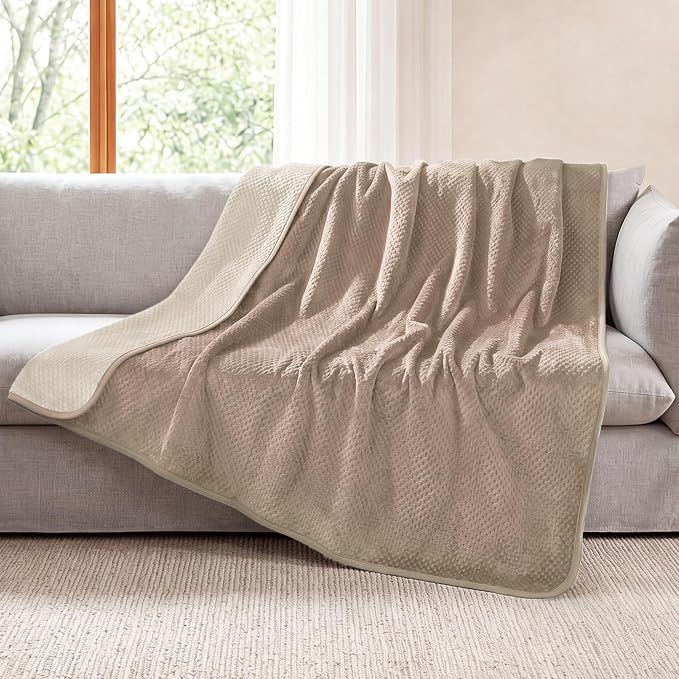 Luciphia Waterproof Blanket for Large Dog Ultra-Soft & Calming Pet Throw Reversible Warm Fleece Durable Furniture Crate Couch Bed Cover Protector Machine Washable Leakproof Beige L (65''x57'')