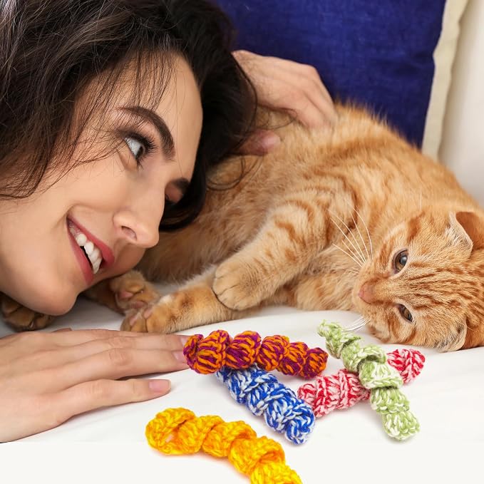 Glaciart One Crochet Spring Cat Toy – 5 Pcs Soft Fuzzy Enrichment 100% Natural Wool Yarn - Interactive Stretchable Play Cat Toy Set - Safe for Pets, Non-AZO Colored Dyes