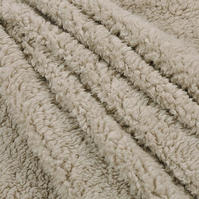 Pawsse Sherpa Puppy Blanket for Small Dogs Kitten, Warm Flannel Plush Pet Bed Blanket Reversible, 45"x30" Wine/Tan
