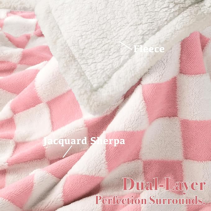 Ohocut Checkered Dog Blanket, Pink Jacquard Sherpa Blankets for Small Dog and Cats, Cute Girly Women Aesthetic Style Fluffy Fleece Pets Blanket for Couch Protection Washable, 30"x40"
