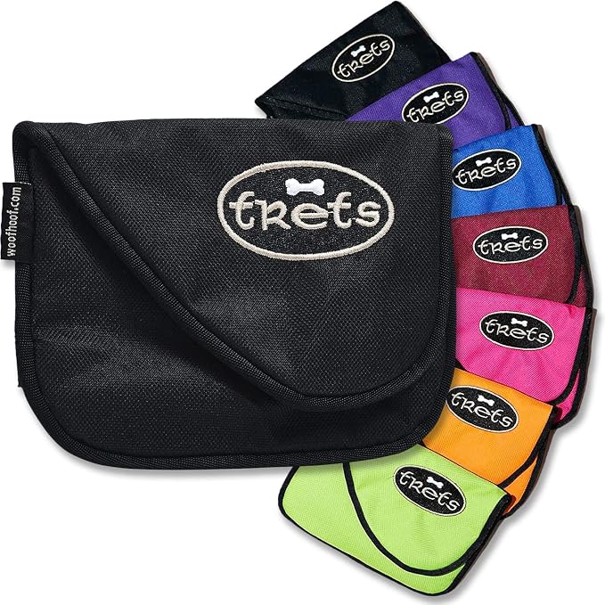 Dog Treat Pouch, Black Training Treat Pouch - Clip On Dog Treat Holder, Innovative No Spill Design, Magnetic Flap, Expandable Gusset, Made of Durable Nylon, Machine Washable
