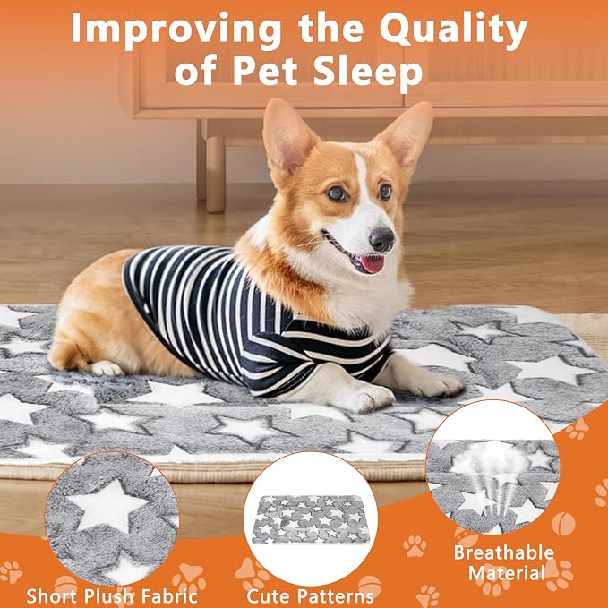 Small Pet Bed Mat, Soft Pad for Rabbits, Guinea Pigs & Hamsters, Cute Pattern, Durable & Machine Washable, Pet Pad for Tiny Animals (Gray Star, Small)