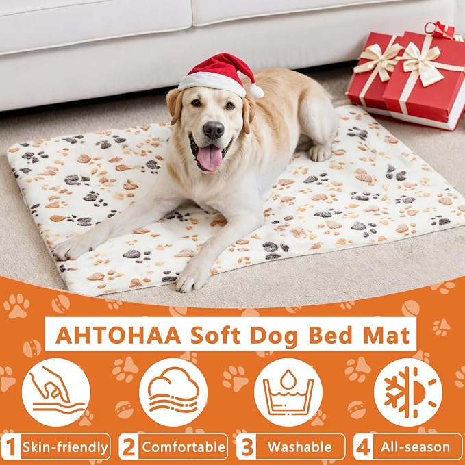 Small Pet Bed Mat, Soft Pad for Rabbits, Guinea Pigs & Hamsters, Cute Pattern, Durable & Machine Washable, Pet Pad for Tiny Animals (White Paw, Small)