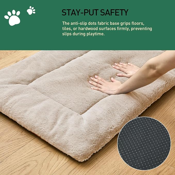 Washable Dog Crate Bed Mat for Medium/Large Dogs – All-Season Comfort with Ultra-Soft Flannel & Heavy-Duty Support (Cream, 42''L*28''W)