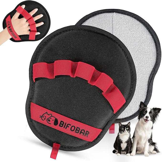 Pet Hair Removal Glove, Electrostatic Grooming Mitt for Dogs & Cats | Electrostatic pet hair remover tool with 5-finger design. Washable reusable for cats, dogs, sofas and furniture.