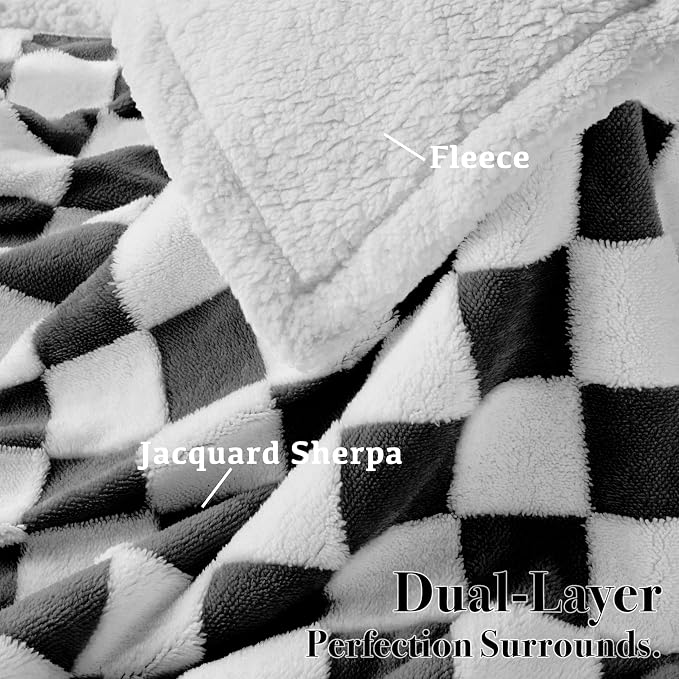 Ohocut Checkered Dog Blanket, Black Jacquard Sherpa Blankets for Small Dog and Cats, Cute Aesthetic Style Fluffy Fleece Pets Blanket for Couch Protection Washable, 30"x40"