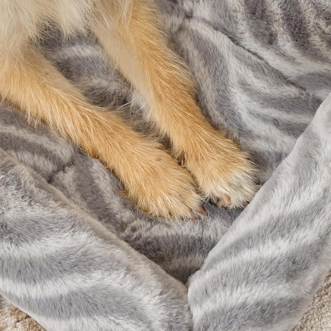 MidWest Homes for Pets QuiteTime Deluxe Wave Bolster Bed for Tiny Dogs; Easily Machine Wash and Dry; Gray; 18"; 40218-WVGY